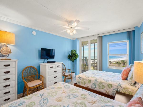 Gulf View Vacation Condo with 2 Bedrooms in Siesta Key
