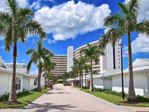 Value Price Five Star Location Siesta Key