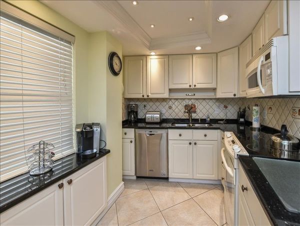 Siesta Key Oceanfront Vacation Rental - Gulf-View Condo on Crescent Beach