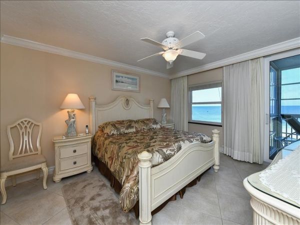 Siesta Key Oceanfront Vacation Rental - Gulf-View Condo on Crescent Beach