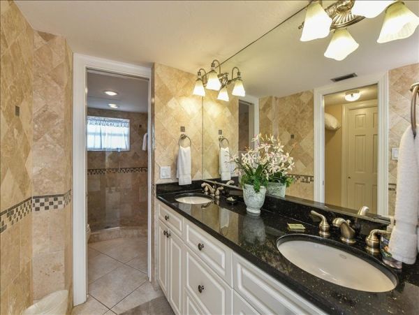 Siesta Key Oceanfront Vacation Rental - Gulf-View Condo on Crescent Beach