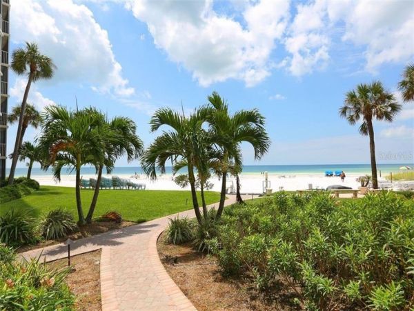 Siesta Key Oceanfront Vacation Rental - Gulf-View Condo on Crescent Beach