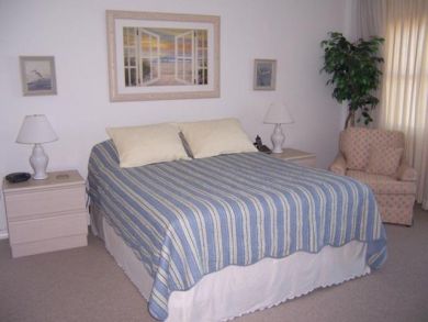 Great Value Two Bedroom Beach Condo with Community Pool