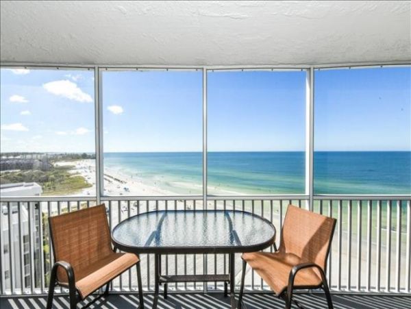 Luxury Two Bedroom Oceanfront Condo with Stunning Views