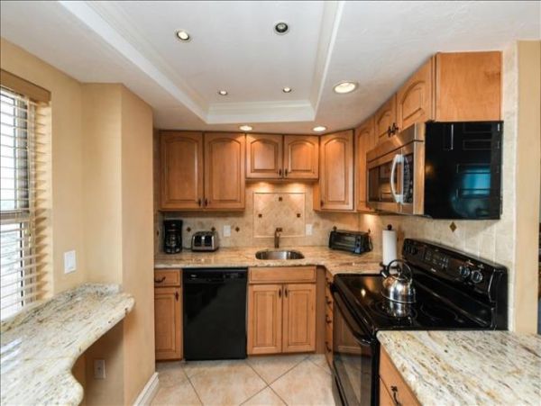 Luxury Two Bedroom Oceanfront Condo with Stunning Views