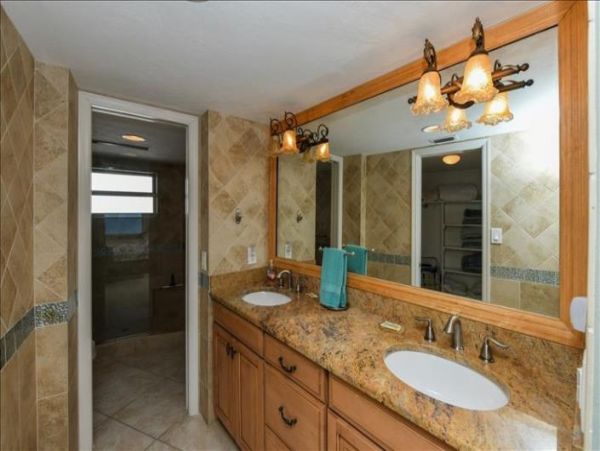 Luxury Two Bedroom Oceanfront Condo with Stunning Views