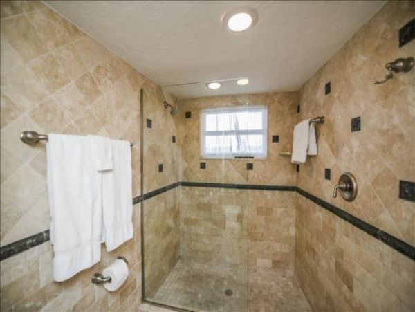 Updated 3rd Floor Two Bedroom Oceanfront Condo