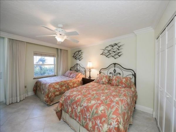 Updated 3rd Floor Two Bedroom Oceanfront Condo