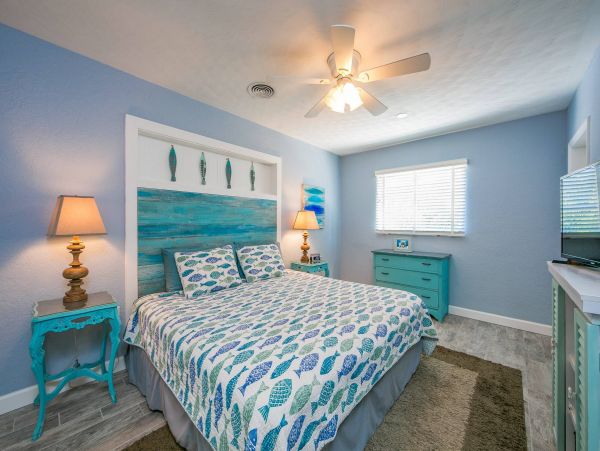 A stunning Beach House on Anna Maria with Private Pool