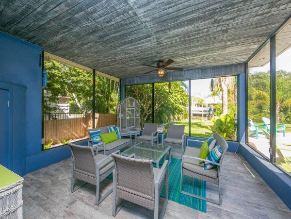 A stunning Beach House on Anna Maria with Private Pool
