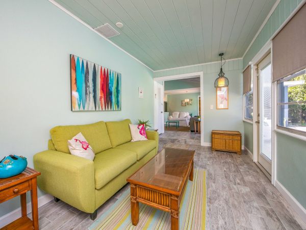 A stunning Beach House on Anna Maria with Private Pool