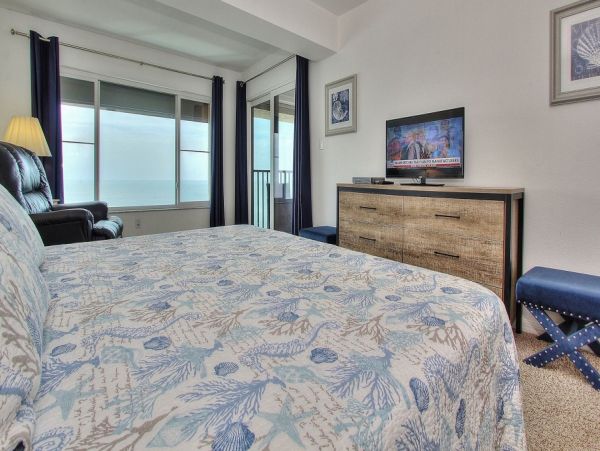 Indian Shores Beachfront Vacation Rental Gulf Coast 3-Bedroom Condo