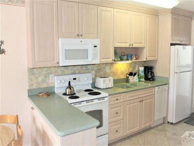 Siesta Key Gulf Front Rental Studio Sleeps 2 Guests