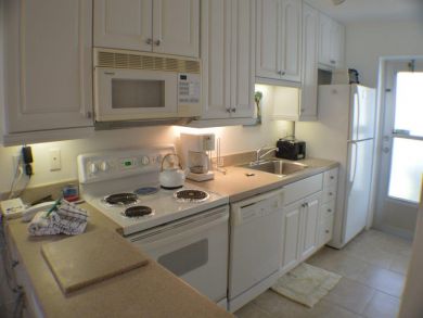 Value Priced Studio for Rent on Siesta Key