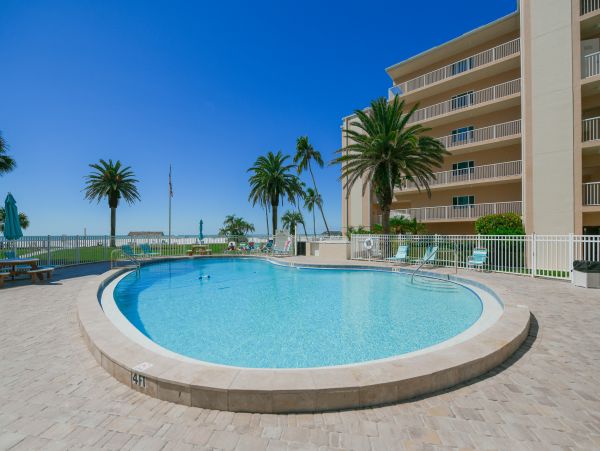 A Darling Beach Retreat in Siesta Key Right on the Beach