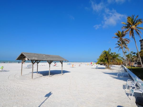 Stunning 2 Bedroom Gulf Front Rental on Siesta Key Florida