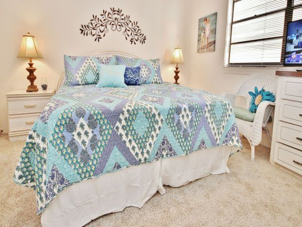 Redington Beach 2 Bedroom Beach Front Condo