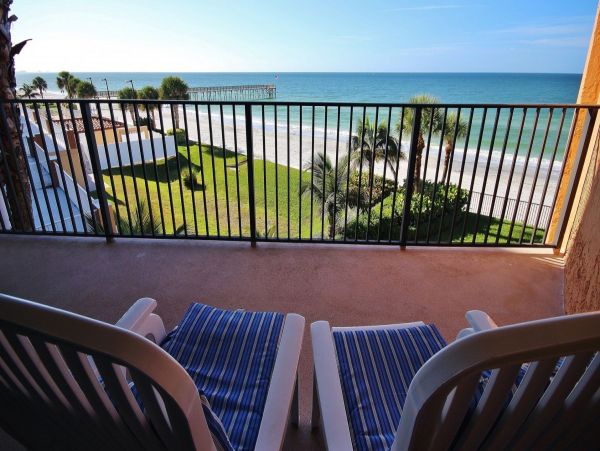 Redington Beach 2 Bedroom Beach Front Condo