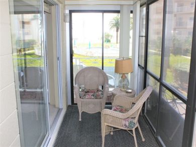 Siesta Key One Bedroom Vacation Condo with Pool