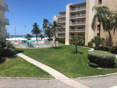 Siesta Key One Bedroom Vacation Condo with Pool
