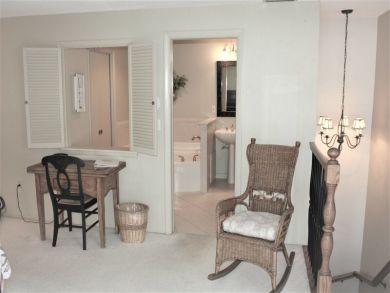 Siesta Key One Bedroom Vacation Condo with Pool
