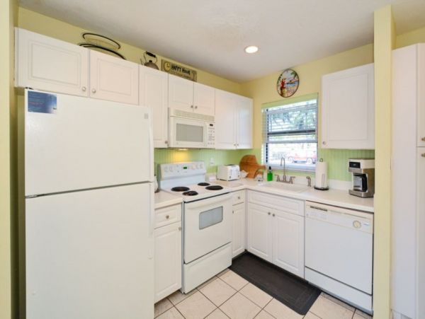 Siesta Key Two Bedrooms Sleeps Six Pretty Interior Nice Rental