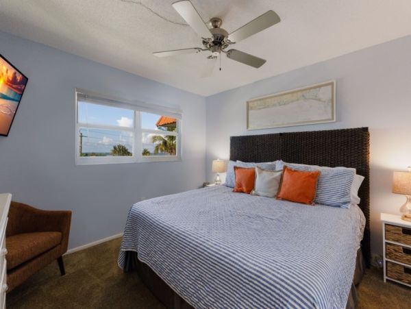 Siesta Key Beachfront Condo Rental - Florida Gulf Coast Vacation Rental
