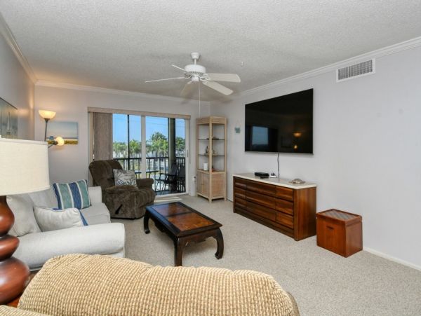 Beach is Steps Away Views of Gulf - Siesta Key Condo