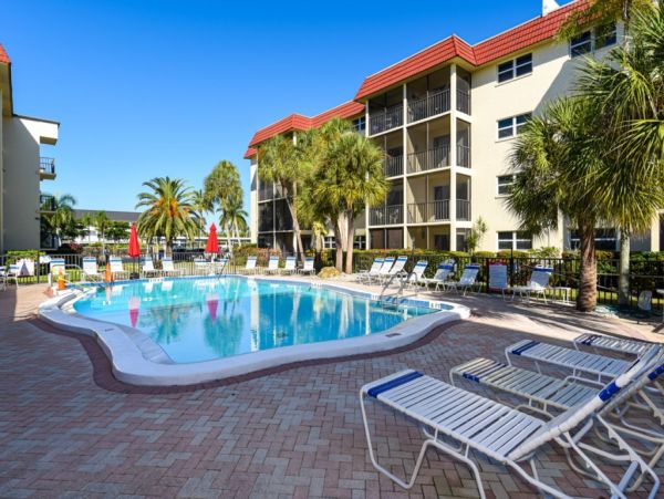 Beach is Steps Away Views of Gulf - Siesta Key Condo