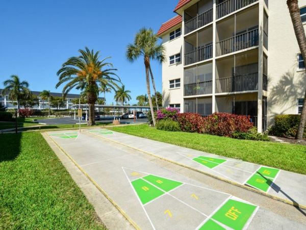 Siesta Key Beachfront Vacation Rental - Florida Gulf Coast Condo Near Siesta Village