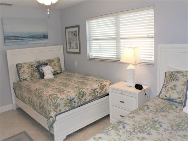 Lovely 2 Bedroom Condo in Siesta Key