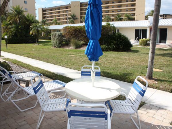 Lovely 2 Bedroom Condo in Siesta Key