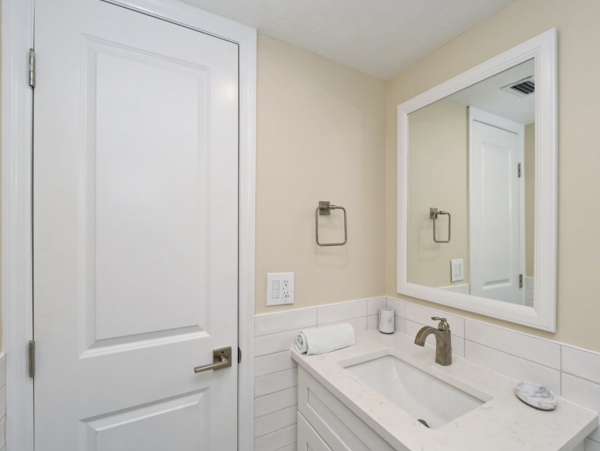 Great Value Two Bedroom Siesta Key Condo Sleeps 6 Pool
