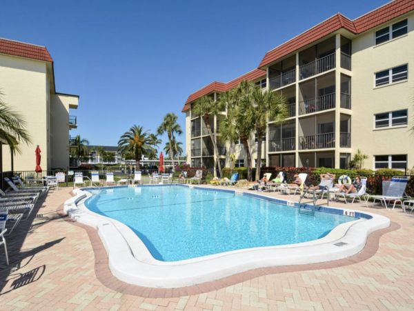 Great Value Two Bedroom Siesta Key Condo Sleeps 6 Pool