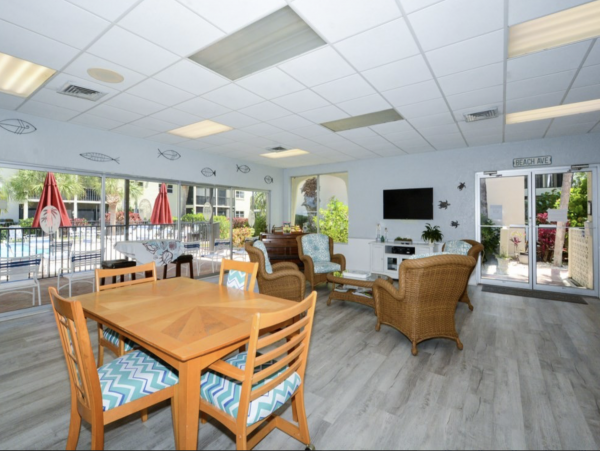 Great Value Two Bedroom Siesta Key Condo Sleeps 6 Pool