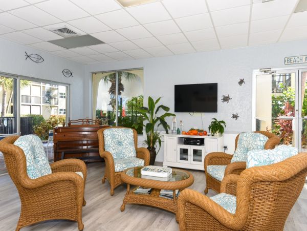 Modern Siesta Key Condo Steps from the Beach