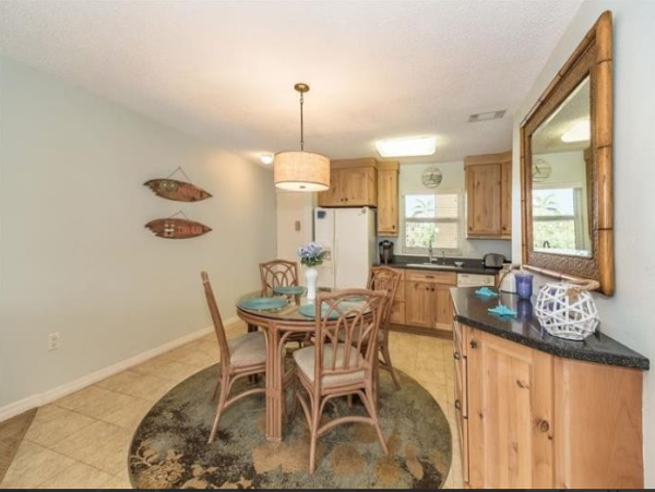 Modern Siesta Key Condo Steps from the Beach