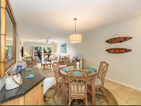 Modern Siesta Key Condo Steps from the Beach