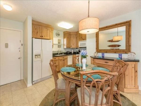 Siesta Key Vacation Condo One Bedroom Walk to Beach