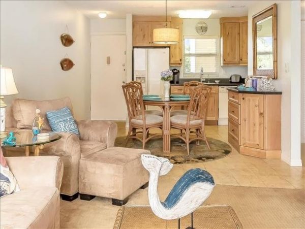 Siesta Key Vacation Condo One Bedroom Walk to Beach