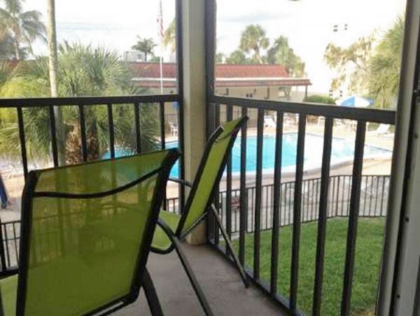 Two Bedroom Siesta Key Value Condo Sleeps 5 Guests