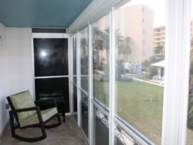 Value Siesta Key Condo Sleeps 4 Walk to Beach Communal Pool