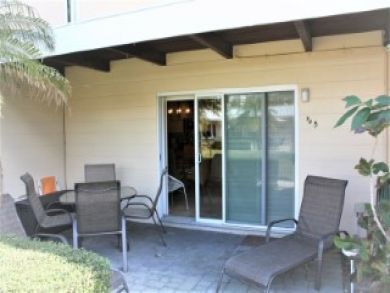 Value Siesta Key Condo Sleeps 4 Walk to Beach Communal Pool