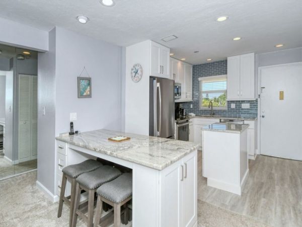 Vacation Condo Just Steps from the Beach at Siesta Key