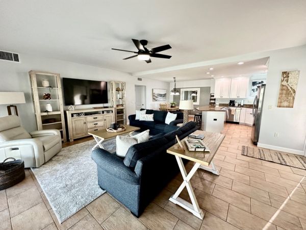 Siesta Key Beachfront Bliss - Steps from the Sand