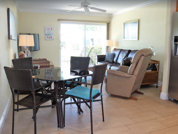 Charming Siesta Key Vacation Rental Right on the Beach
