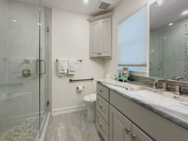Siesta Key Vacation Condo Sleeps Six Guests.