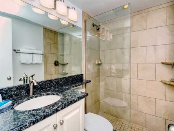 Cozy One Bedroom on Sunny Siesta Key Sleeps 3 Guests