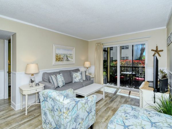 Siesta Key Vacation Condo 2 Bedrooms Sleeps 6 Steps to Beach