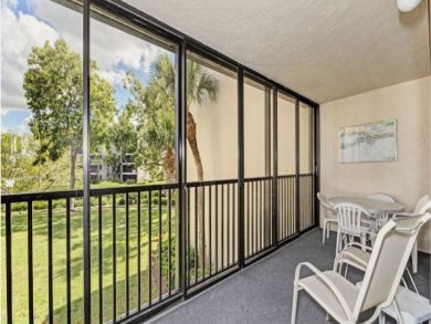 Charming 2 Bedroom Condo on the Bay Private Beach Access